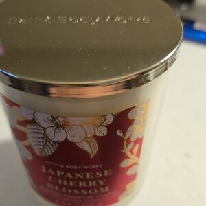 Bath & Body Works Japanese cherry Blossom Candle